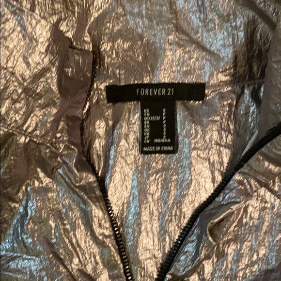 Forever 21 silver metallic anorak 90s vibes! 😝 - Picture 3 of 7